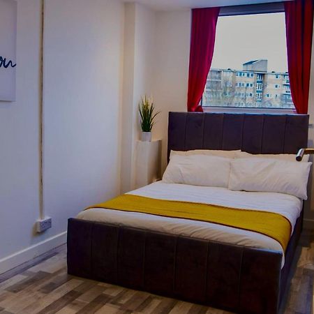 2 Bed With Free Parking Apartment London Luaran gambar