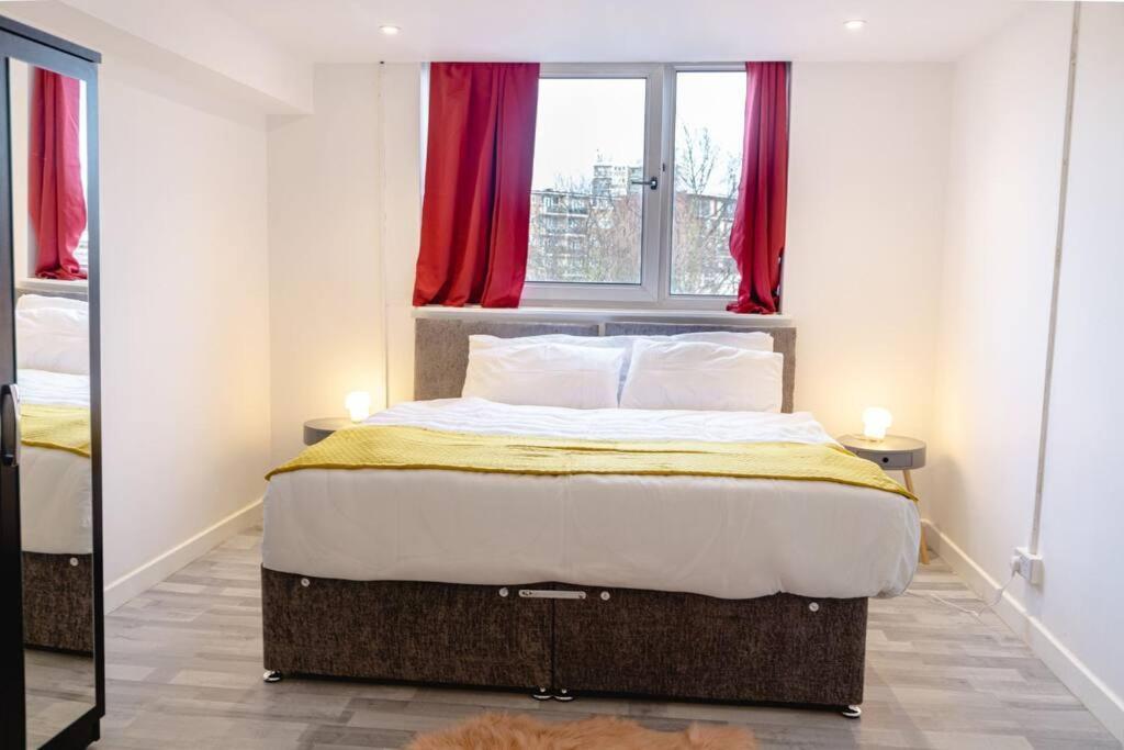 2 Bed With Free Parking Apartment London Luaran gambar